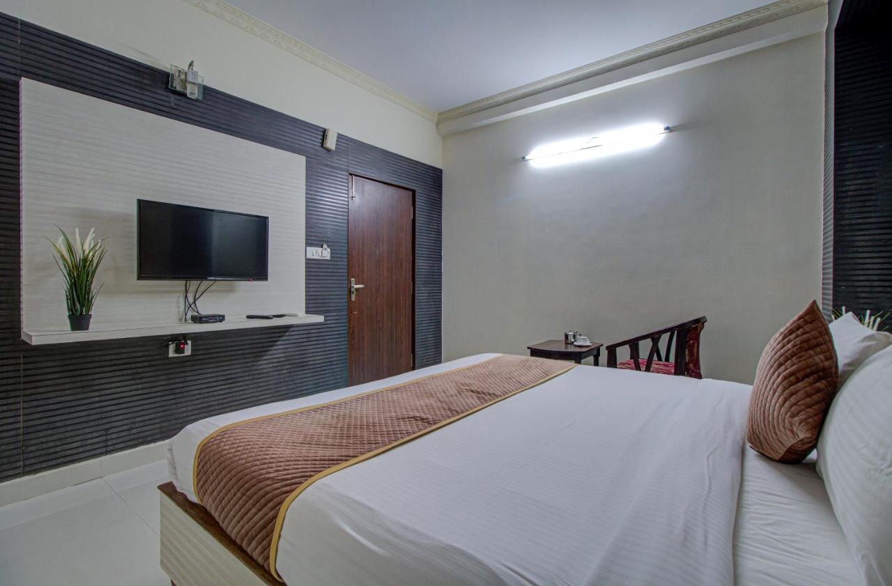 Hotel Royal Classio, Bangalore Exterior photo